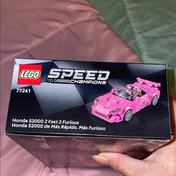 LEGO Speed Champions Fast & Furious Honda S2000 - Vibrant Pink  77241 - Picture 5 of 8
